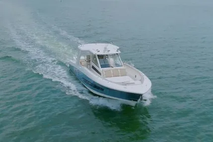 2016-boston-whaler-420-outrage-power-9868185-985802052-0-100720251216-1