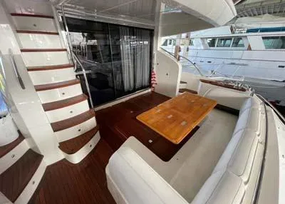 2016-princess-64-flybridge-power-669459-20250423104433562-5_XLARGE