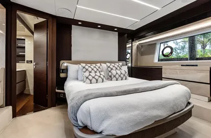 2017-azimut-72-flybridge-power-9707783-20250307102125343-1_XLARGE