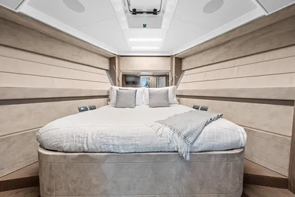 2018-ferretti-yachts-550-power-9756458-976713083-0-120420250916-16 (1)