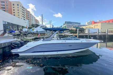 2018 Sea Ray SLX 310| 33'