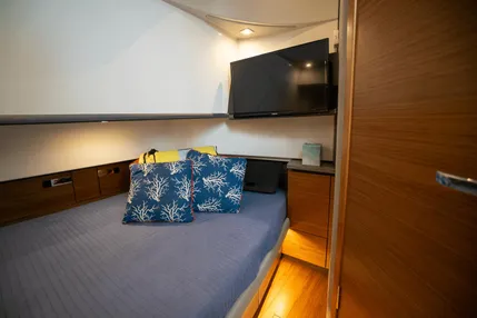2018-tiara-yachts-38-ls-power-9702770-975348114-0-180320250733-41