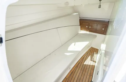 2019-boston-whaler-320-vantage-power-9828387-20250605124229317-1_XLARGE