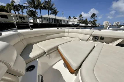 2019-boston-whaler-350-realm-power-9779111-20250501141240522-1_XLARGE