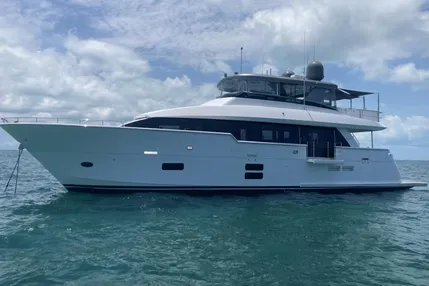 2019 Hatteras M90 Panacera| 91'