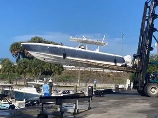 2019-intrepid-400-center-console-power-9791806-20250513033744300-1_XLARGE