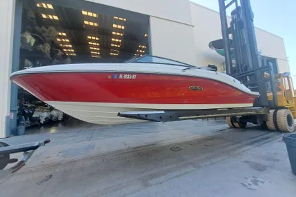 2019 Sea Ray SPX 230 Outboard| 23'