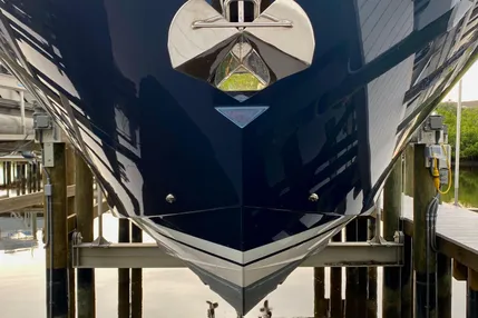 2019-tiara-yachts-38-ls-power-9875049-986600402-0-160720251713-4