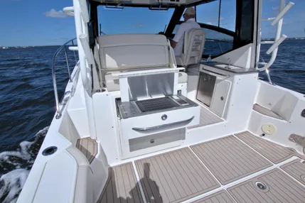 2020-boston-whaler-325-conquest-power-9852767-20250702130423528-1