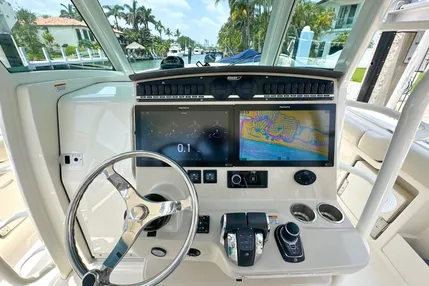 2021-boston-whaler-380-outrage-power-9559078-20240924071405329-1_XLARGE