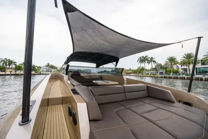 2022-vanquish-yachts-vq45-power-9687074-976490774-0-090420250710-19