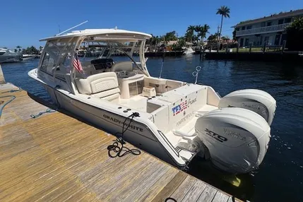 2024-grady-white-freedom-335-power-9673032-20250312125431736-1_XLARGE