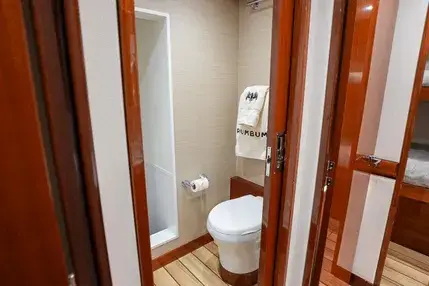 2024-hatteras-gt70-power-9525150-20240926105601285-1_XLARGE