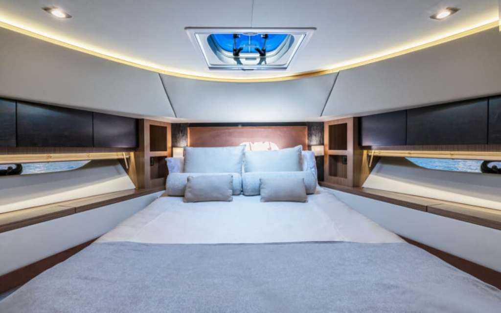 65_searay_flybridge__1637616484309