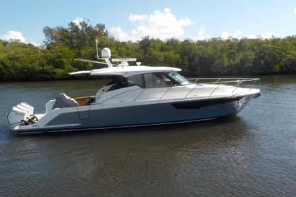 2022 Tiara Yachts 48 LS| 48'