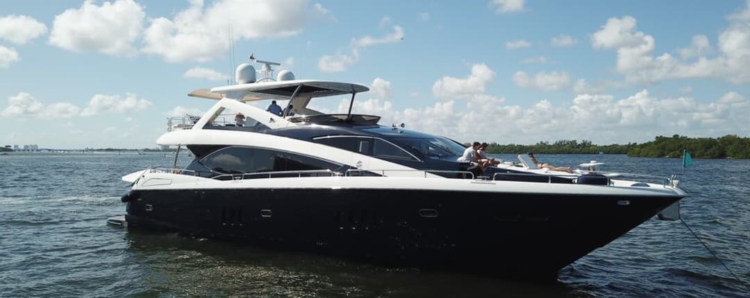 90' Sunseeker