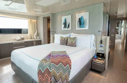 9231754_20240213072840875_1_XLARGE