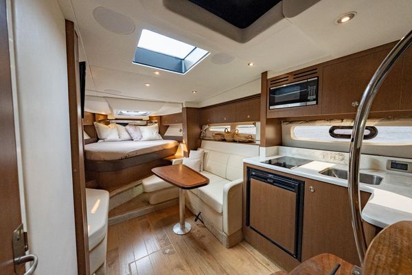 2017-sea-ray-sundancer-350-coupe-power-9840684-20250616103417422-1_XLARGE