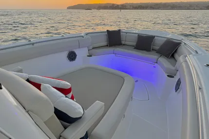 2018-boston-whaler-330-outrage-power-261730-20250624223749942-0