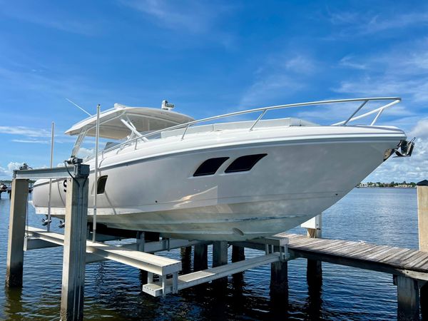 2018-intrepid-407-cuddy-power-9567319-20241001104044263-1_XLARGE