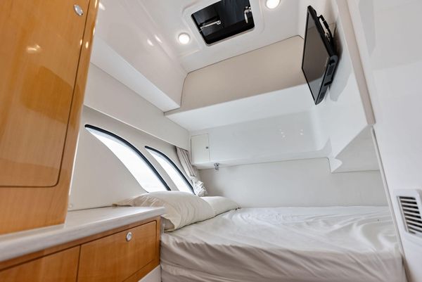 2018-intrepid-430-sport-yacht-power-9873149-20250715124559397-1