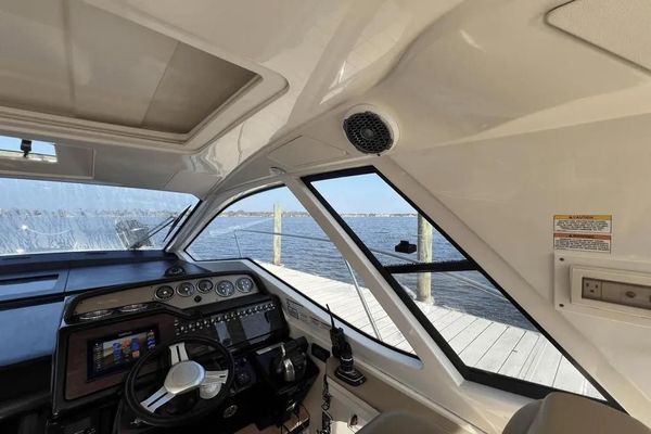 2018-sea-ray-sundancer-350-coupe-power-9835225-20250810090203077-28