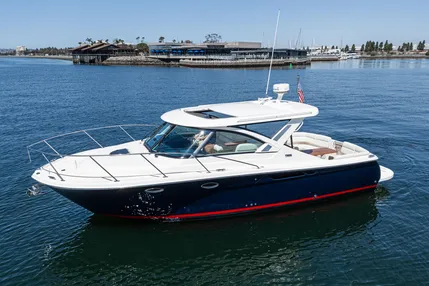 2018 Tiara Yachts 3100 Coronet| 31'