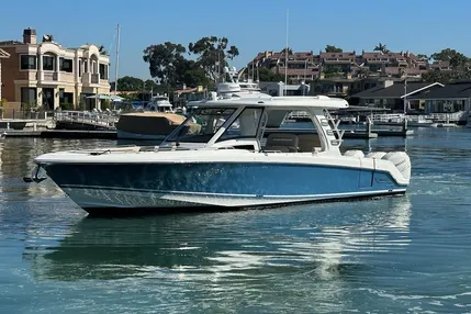 2019 Boston Whaler 350 Realm| 35'