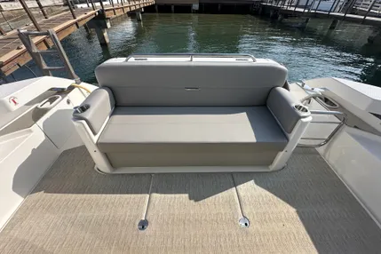 2020-tiara-yachts-39-coupe-power-9907420-20250812084725026-2