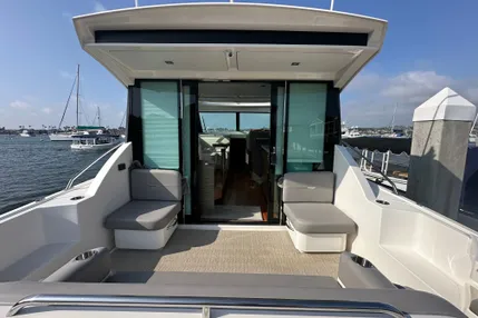 2020-tiara-yachts-39-coupe-power-9907420-20250812084725141-17