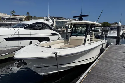 2021-boston-whaler-330-outrage-power-9851857-20250625095338912-1