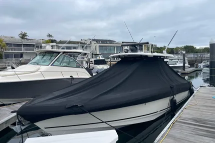 2021-boston-whaler-330-outrage-power-9851857-20250702151544974-1