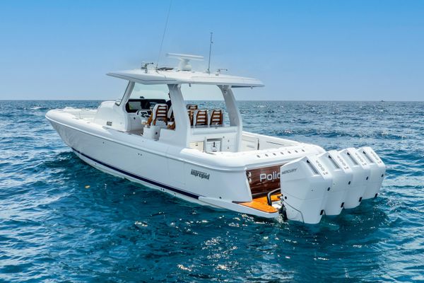 2024 Intrepid 427 Nomad SE