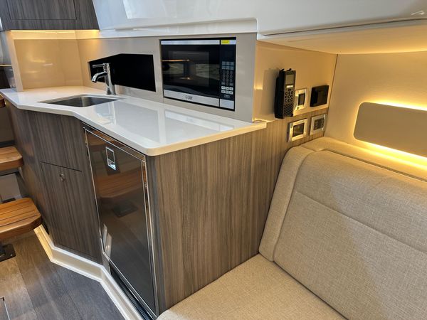 2024-sea-ray-sundancer-370-power-9845406-20250619125907707-1