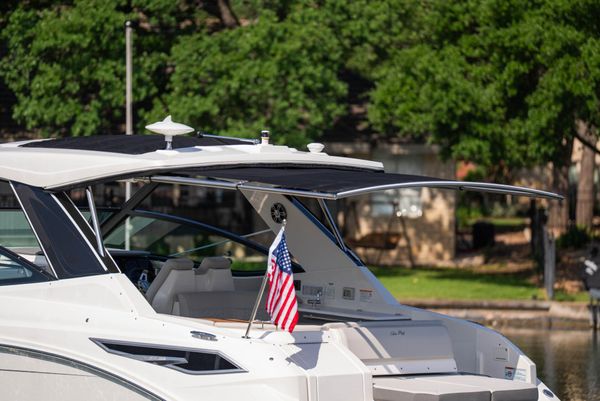 2025-sea-ray-sundancer-320-power-9793251-978383871-0-170520250502-3