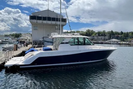 2016 Tiara Yachts Q44| 44'