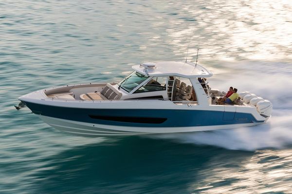 2017 Boston Whaler 420 Outrage