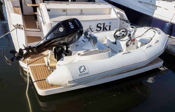 2017-tiara-yachts-53-flybridge-power-9891871-20250731144526261-30