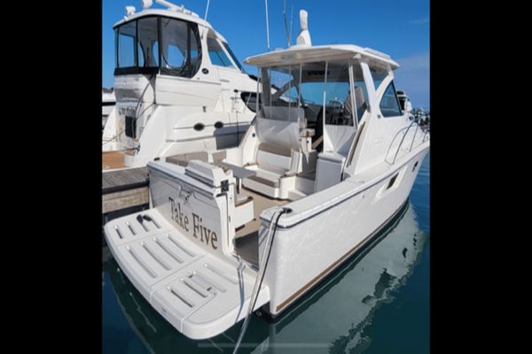 2018 Tiara Yachts 39 Open