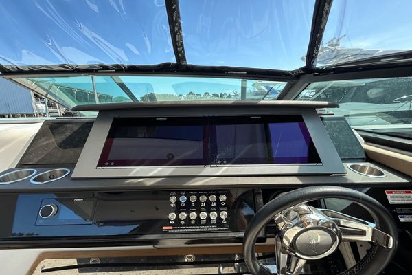 2019-sea-ray-slx-400-power-9849295-20250801125240678-31