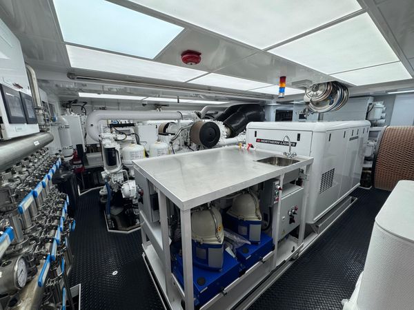 2020-westport-motor-yacht-power-9693727-20250801141338240-1