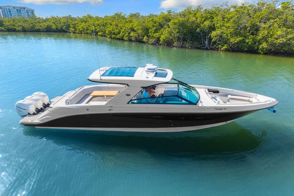 2022 Sea Ray 400 SLX-OB