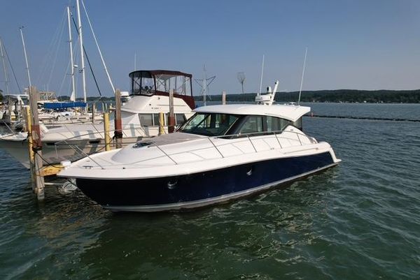 2021 Tiara Yachts C39 Coupe