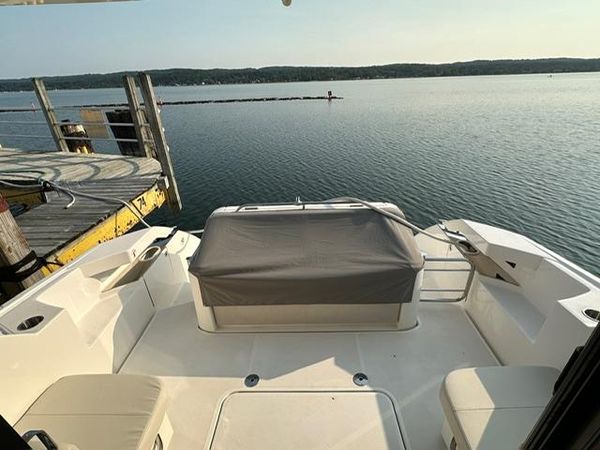 2022-tiara-yachts-c39-coupe-power-9892636-20250802075245746-1