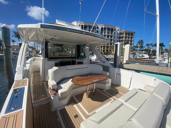2023-tiara-yachts-48-ls-power-9683707-20250214103403773-1_XLARGE