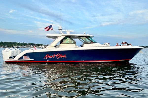 2023 Tiara Yachts 48 LS