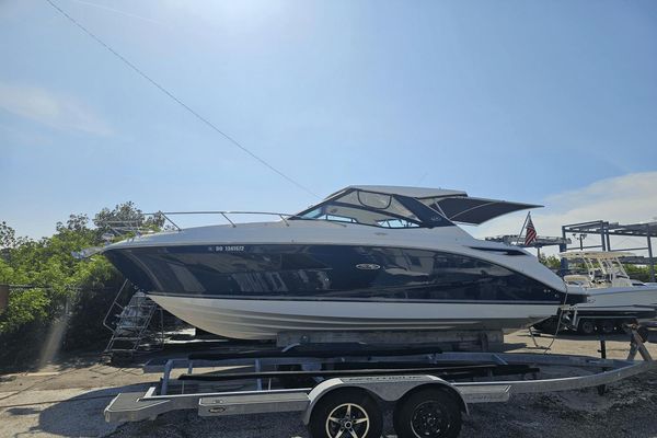 2024 Sea Ray 320 Sundancer