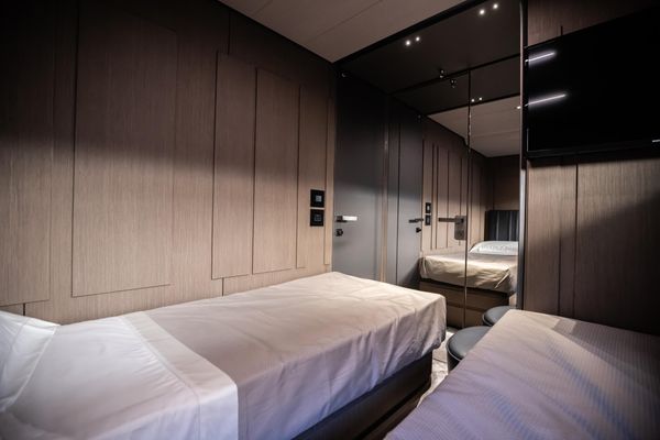 2025-pershing-gtx-80-power-9896696-20250805102626696-1