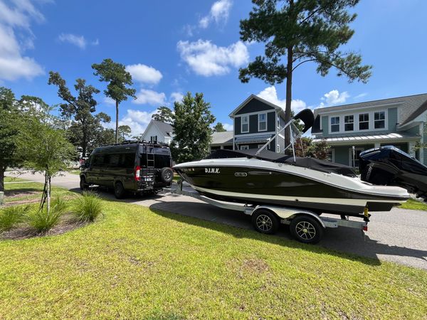 2025-sea-ray-spx-210-outboard-power-9927361-20250828184954018-0